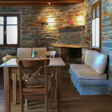 Σπίτι διακοπών Under Royal Oaks Pera Meria