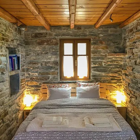 Σπίτι διακοπών Under Royal Oaks Pera Meria