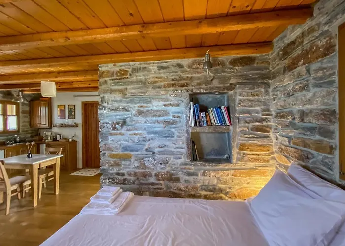 Under Royal Oaks * Pera Meria